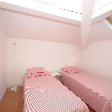 Holiday home Lavish In Tropez Near *